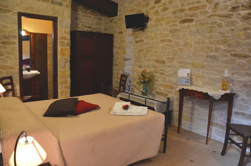 Il Quadrifoglio Bed & Breakfast ตราปานี ภายนอก รูปภาพ