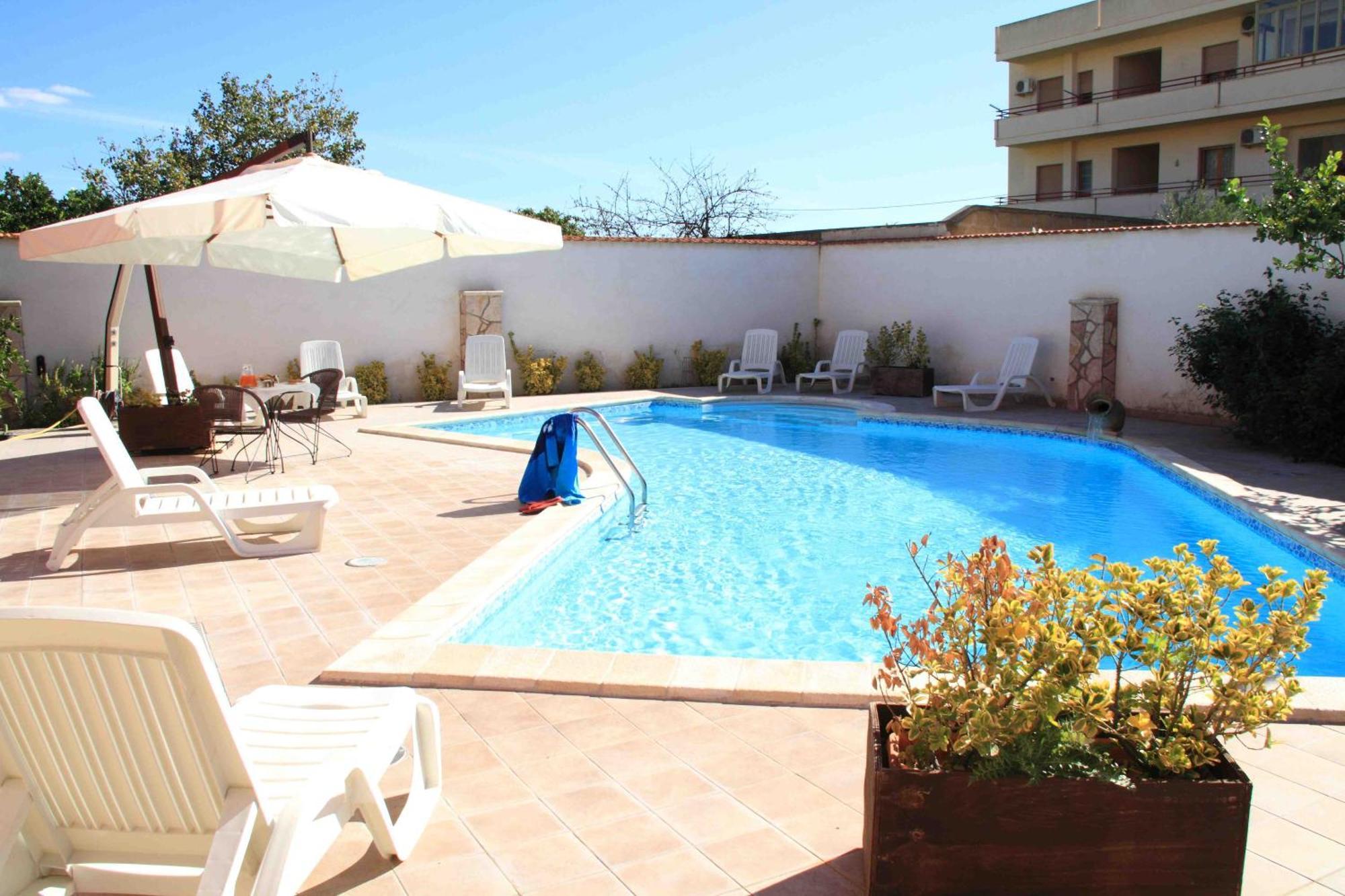 Il Quadrifoglio Bed & Breakfast ตราปานี ภายนอก รูปภาพ