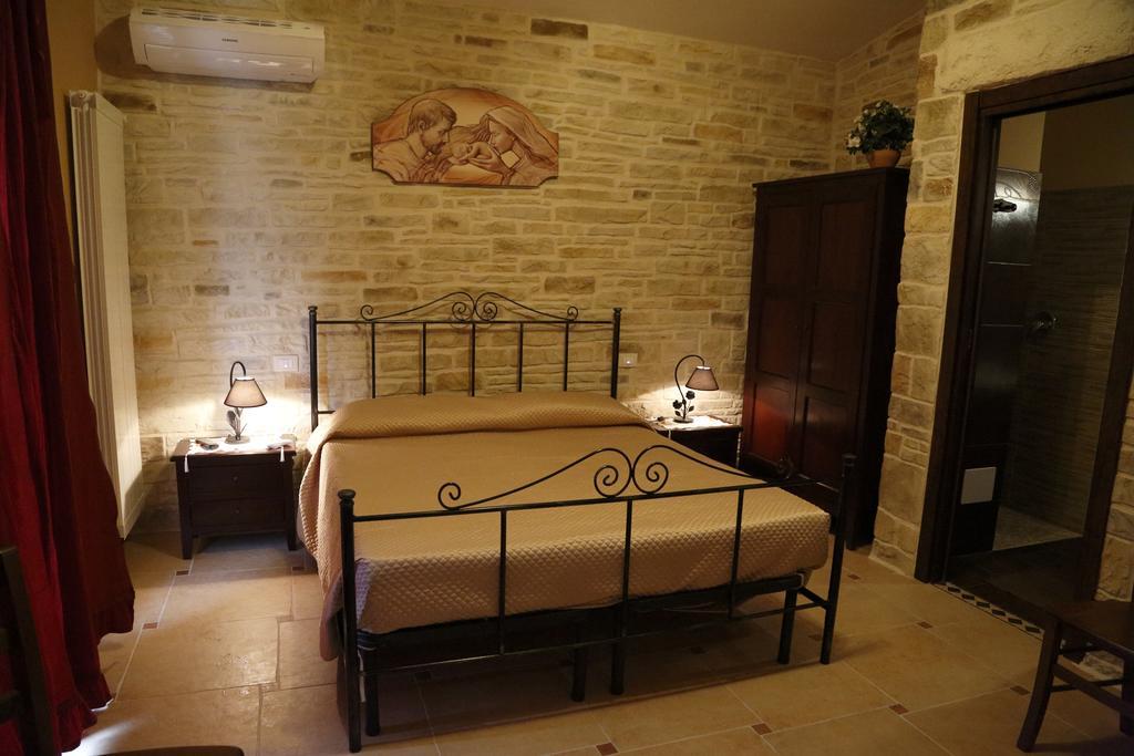 Il Quadrifoglio Bed & Breakfast ตราปานี ภายนอก รูปภาพ
