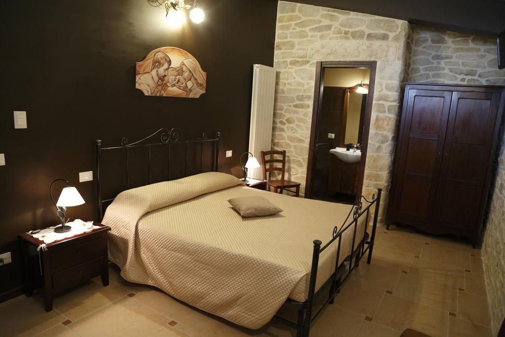 Il Quadrifoglio Bed & Breakfast ตราปานี ภายนอก รูปภาพ