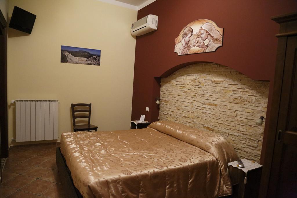 Il Quadrifoglio Bed & Breakfast ตราปานี ภายนอก รูปภาพ
