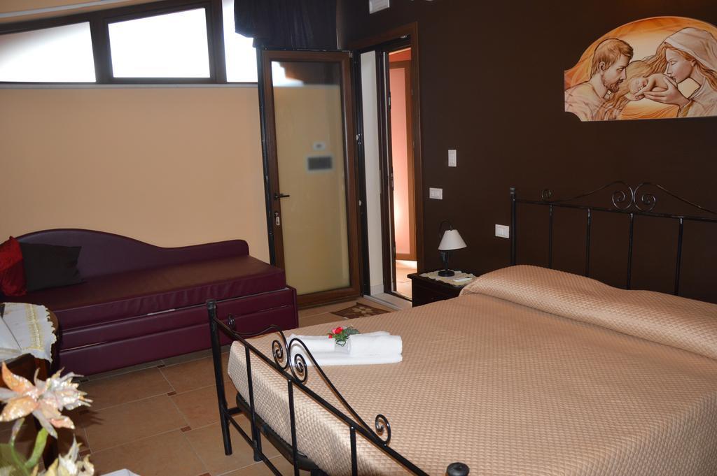 Il Quadrifoglio Bed & Breakfast ตราปานี ภายนอก รูปภาพ
