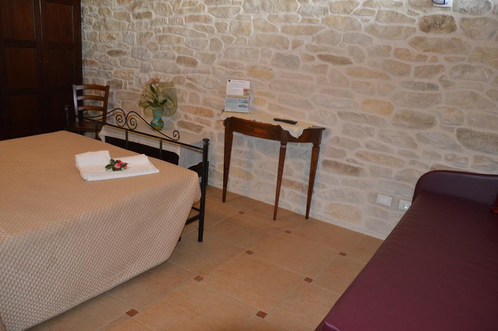 Il Quadrifoglio Bed & Breakfast ตราปานี ภายนอก รูปภาพ