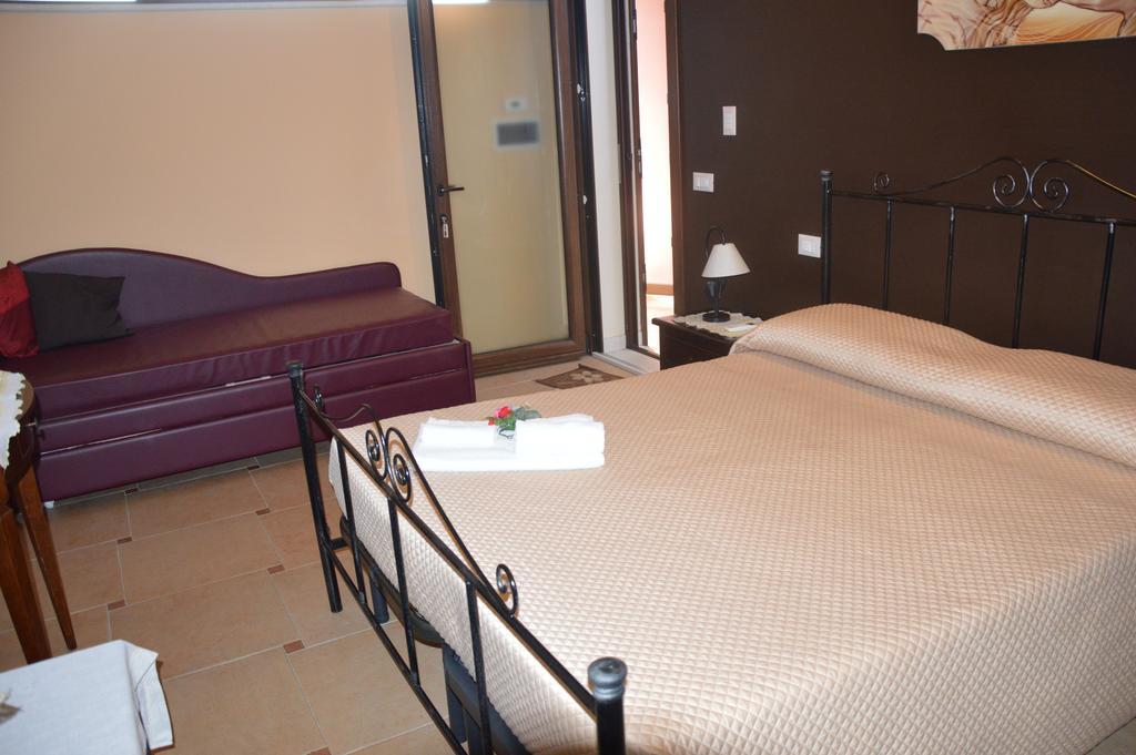 Il Quadrifoglio Bed & Breakfast ตราปานี ภายนอก รูปภาพ
